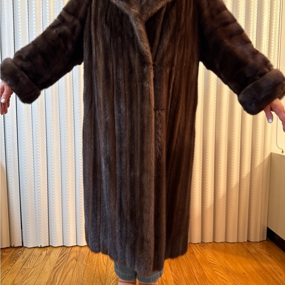 Luxurious Brown mink coat